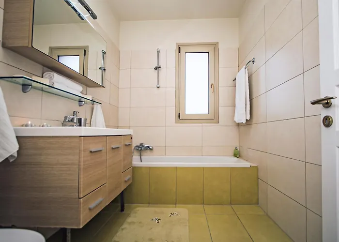 Roof Garden Γουβιά