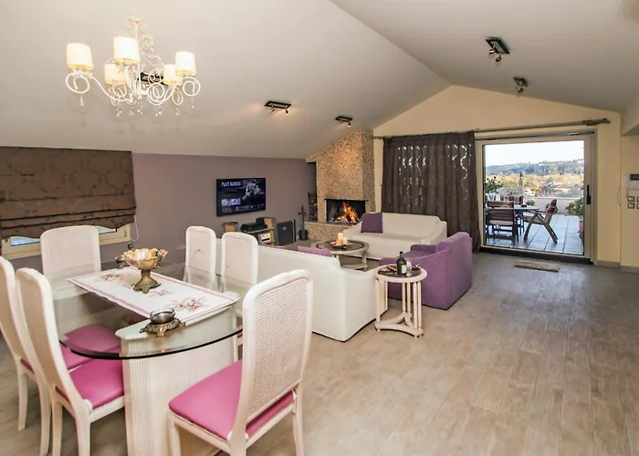 Βίλα Roof Garden Γουβιά