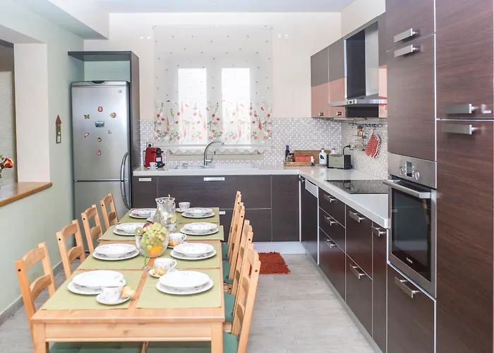 Βίλα Roof Garden Γουβιά