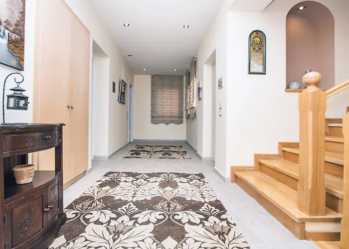 Roof Garden Γουβιά